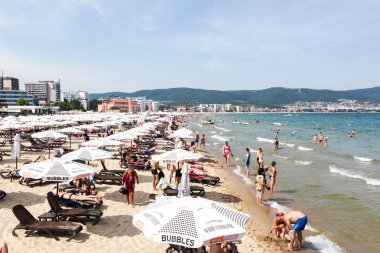 Sunny Beach, Bulgaristan - 26 Haziran 2018: Sunny Beach yaklaşık 35 km Nessebar Belediyesi, Burgaz İli Burgaz kuzeyinde yer alan Bulgaristan Karadeniz sahil, büyük bir tatil beldesi olan.