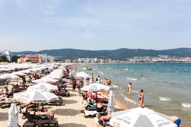 Sunny Beach, Bulgaristan - 26 Haziran 2018: Sunny Beach yaklaşık 35 km Nessebar Belediyesi, Burgaz İli Burgaz kuzeyinde yer alan Bulgaristan Karadeniz sahil, büyük bir tatil beldesi olan.