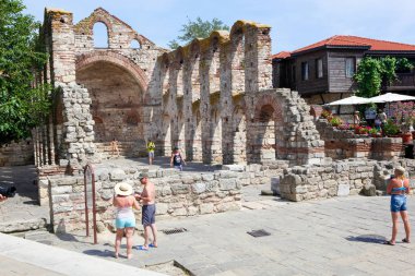 Nesebar, Bulgaristan - 21 Haziran 2018: Bir antik kent ve Burgaz İli içinde bulunan büyük deniz tatil Bulgar siyah deniz kenarı, Nesebar biridir.