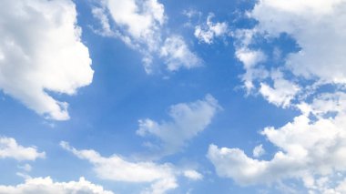 Bulutlar gökyüzü - renkli görüntü üzerinde