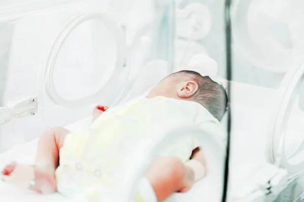 Yeni Doğan Bebek Hastanede — Stok fotoğraf