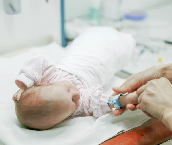 Bebé Recién Nacido Hospital —  Fotos de Stock