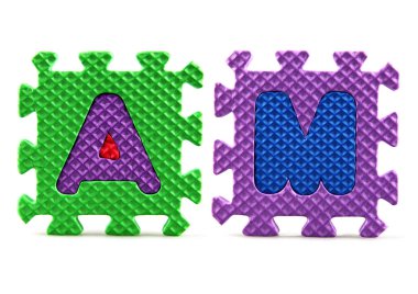 beyaz zemin üzerinde izole puzzle