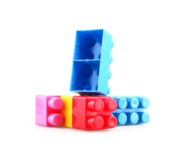 Πλαστικά Πολύχρωμα Μπλοκ Παιχνιδιών Λευκό Φόντο — Φωτογραφία Αρχείου