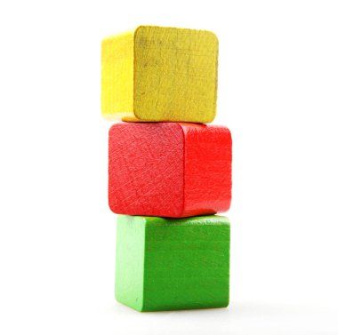 Tahta yapı taşları beyaz arkaplanda izole edildi