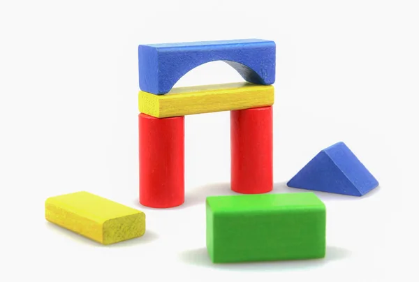Bunte Holzbausteine Spielzeug Isoliert Auf Weiß — Stockfoto
