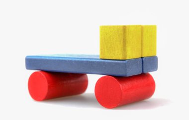 Renkli Ahşap Bina Blokları Oyuncakları Beyazın Üzerinde İzole Edildi