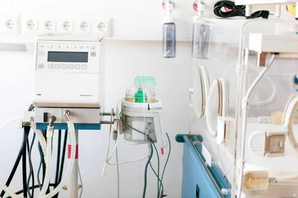 Bebek Kuvöz Ekipmanı - Yenidoğan Yoğun Bakım Ünitesi