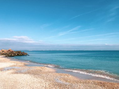 Bulgaristan 'ın Pomorie kentindeki Güzel Sahil ve İnanılmaz Deniz.