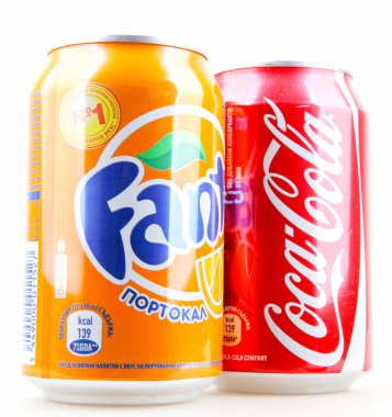 Aytos, Bulgaristan - 28 Ocak 2014: coca-cola izole beyaz zemin üzerine. Coca-Cola Mağazalar, restoranlar ve otomatlar dünya çapında satılan gazlı bir içecek olduğunu.