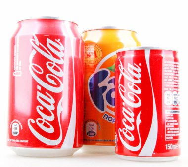 Aytos, Bulgaristan - 28 Ocak 2014: coca-cola izole beyaz zemin üzerine. Coca-Cola Mağazalar, restoranlar ve otomatlar dünya çapında satılan gazlı bir içecek olduğunu.