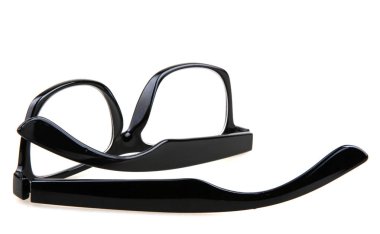 Siyah Gözlüklü Beyaz Gözlüklü