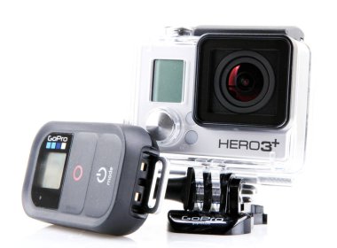 Aytos, Bulgaristan - 15 Ekim 2014: Gopro Hero3 + siyah beyaz arka plan üzerinde izole Edition. GoPro HD kişisel kameralar, genellikle aşırı eylem video fotoğrafçılıkta kullanılan markasıdır..