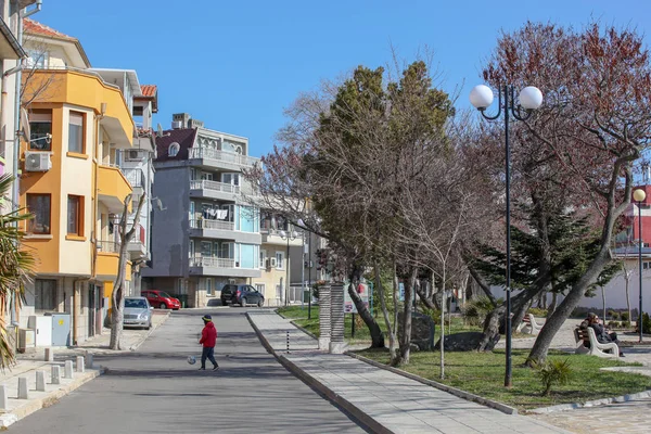 Πομόριε Βουλγαρία Μαρτίου 2019 Την Άνοιξη Πόδια Μέσω Του Κεντρικού — Φωτογραφία Αρχείου