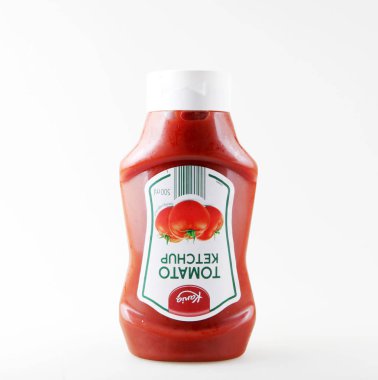 Pomorie, Bulgaristan - 26 Nisan 2019: Domates Ketçap - Kania - 500 ml Beyaz Arka Plana Karşı.