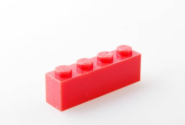 Plastik Blok Beyaz Arkaplanda İzole Edildi