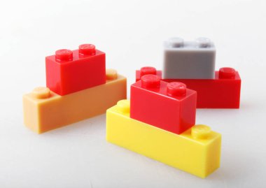 Plastik Blok Beyaz Arkaplanda İzole Edildi