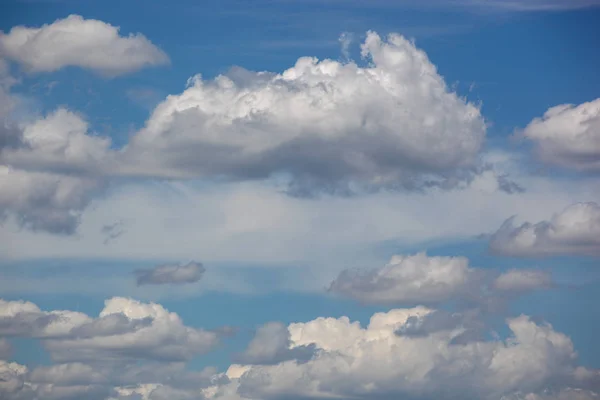 Tiro Nubes Blancas Cielo Azul —  Fotos de Stock
