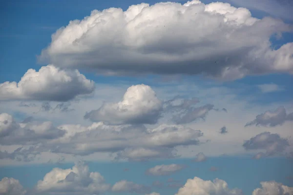 Tiro Nubes Blancas Cielo Azul —  Fotos de Stock