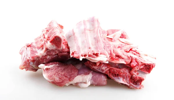 Carne Fresca Contra Fondo Blanco — Foto de Stock