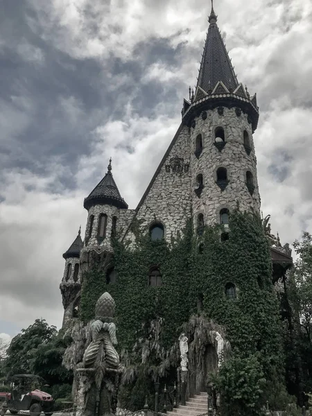 Вид Замок Привидениями — стоковое фото