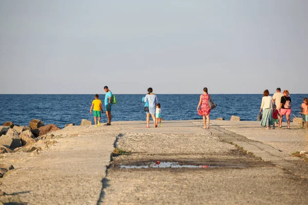 Pomorie Bulgaria July 2019 People Relaxing Beach — Stock Photo, Image