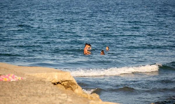 Pomorie Bulgaria July 2019 People Relaxing Beach — Stock Photo, Image