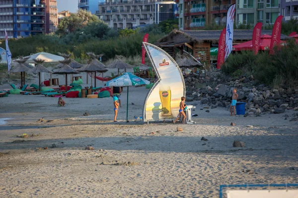 Pomorie Bulharsko Červenec 2019 Lidé Relaxační Pláži — Stock fotografie