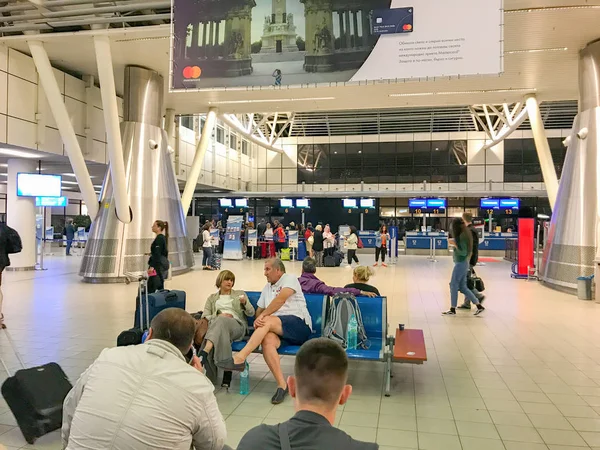 Sofia Bulgarien Juli 2019 Passagerare Som Går Sofia Airport Terminal — Stockfoto
