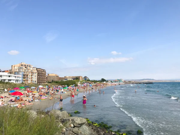 Pomorie Bulgarien Juli 2019 Menschen Die Sich Strand Entspannen — Stockfoto