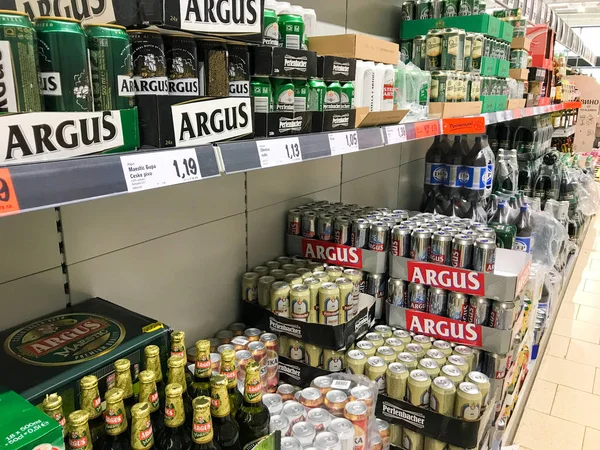 Pomorie Bulgaria Septiembre 2019 Diferentes Tipos Cerveza Supermercado — Foto de Stock