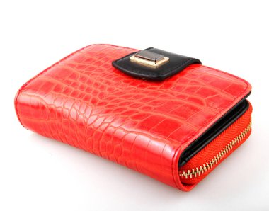 Beyaz arka plan üzerinde izole kırmızı deri çanta