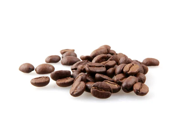 白い背景に隔離されたコーヒー豆 コーヒー豆はコーヒー工場の種子であり コーヒーの源です — ストック写真