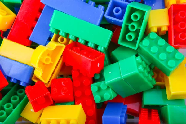 Plastik Yapı Bloklarının Fotoğrafı Oyuncak Arkaplanı — Stok fotoğraf