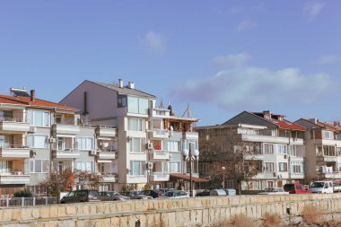Pomorie, Bulgaristan - 09 Ocak 2020: Pomorie, Bulgaristan 'ın güneydoğusunda yer alan ve Bulgaristan' ın Karadeniz kıyısındaki Burgaz Koyu 'ndaki Dar Kayalık Yarımada' da bulunan bir kasaba ve sahil beldesi.