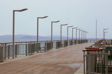 Bulgaristan 'ın Pomorie kentindeki Şehrin Merkezindeki Köprü.