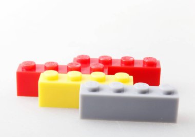 Plastik Blok Beyaz Arkaplanda İzole Edildi