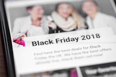 Black Friday 2018 metin smartphone ekran portre üzerinde