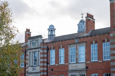 Northampton Uk 28 Ekim 2018: bulutlu gün görünümü northampton okul çocuklar logo ve bina için