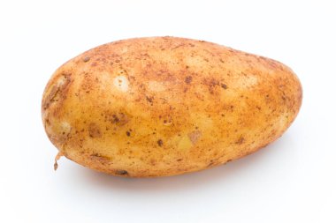 Biyolojik russet patates izole edilmiş beyaz arka plan.