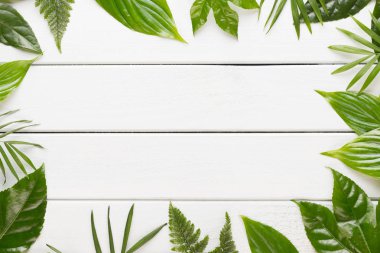 Güzellik ve moda kavramı üzerinde pastel rustik ahşap ayarla spa ile 