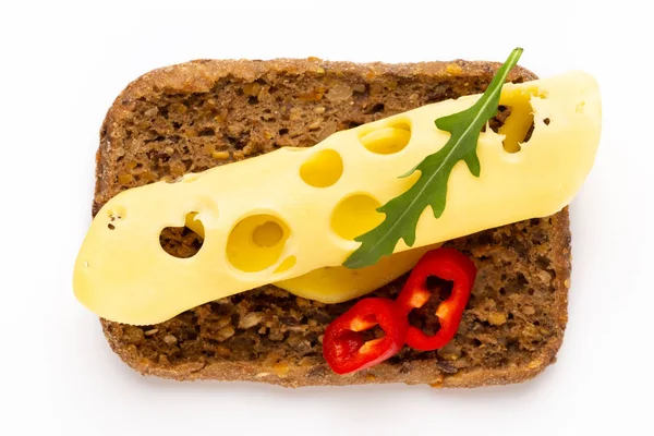 Sandwich con lechuga, queso sobre fondo blanco . —  Fotos de Stock