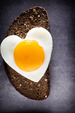 yumurta kalp.