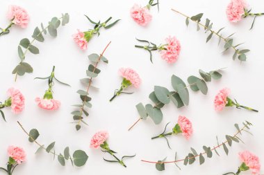 Çiçek ve eucaaliptus bileşimi. Desen çeşitli col yaptı