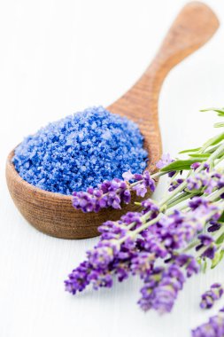 Çiçek desenli lavanta tuzu..