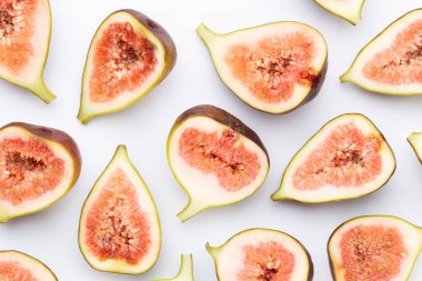 Beyaz arka plan üzerinde izole incir meyve. Üstten Görünüm. Düz yatıyordu patt