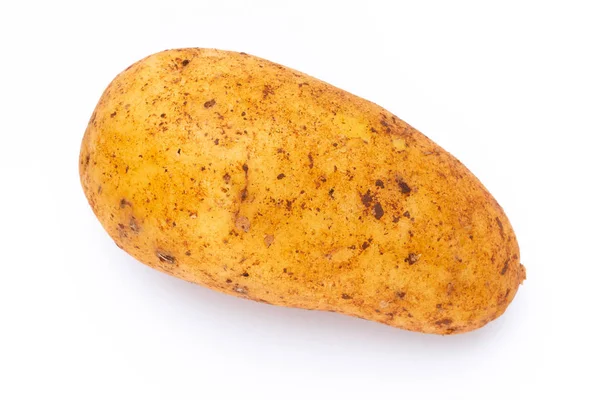 Beyaz arka planda izole edilmiş patatesler. Düz yatıyordu. Üst görünüm.