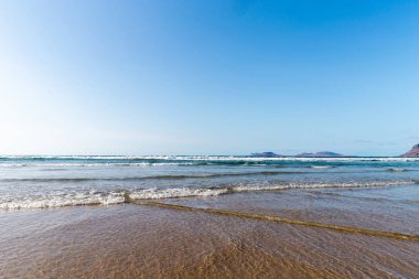 caleta de famara, lanzarote, plaj manzarası.