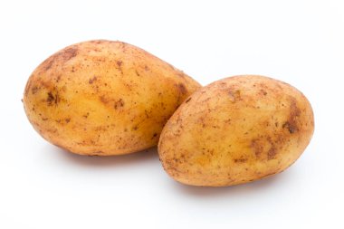 Biyolojik russet patates izole edilmiş beyaz arka plan.