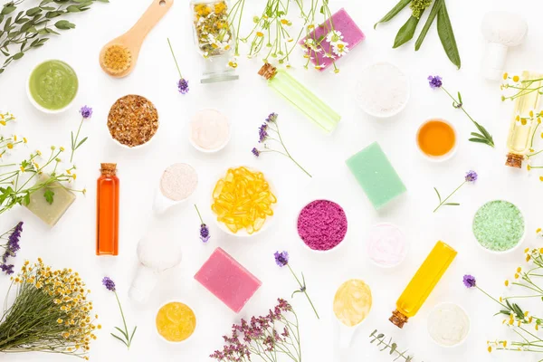 Spa aromaterapi çiçek arka plan, düz yatıyordu.